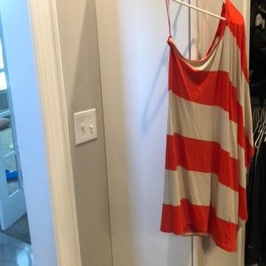 One sleeve Express dress-